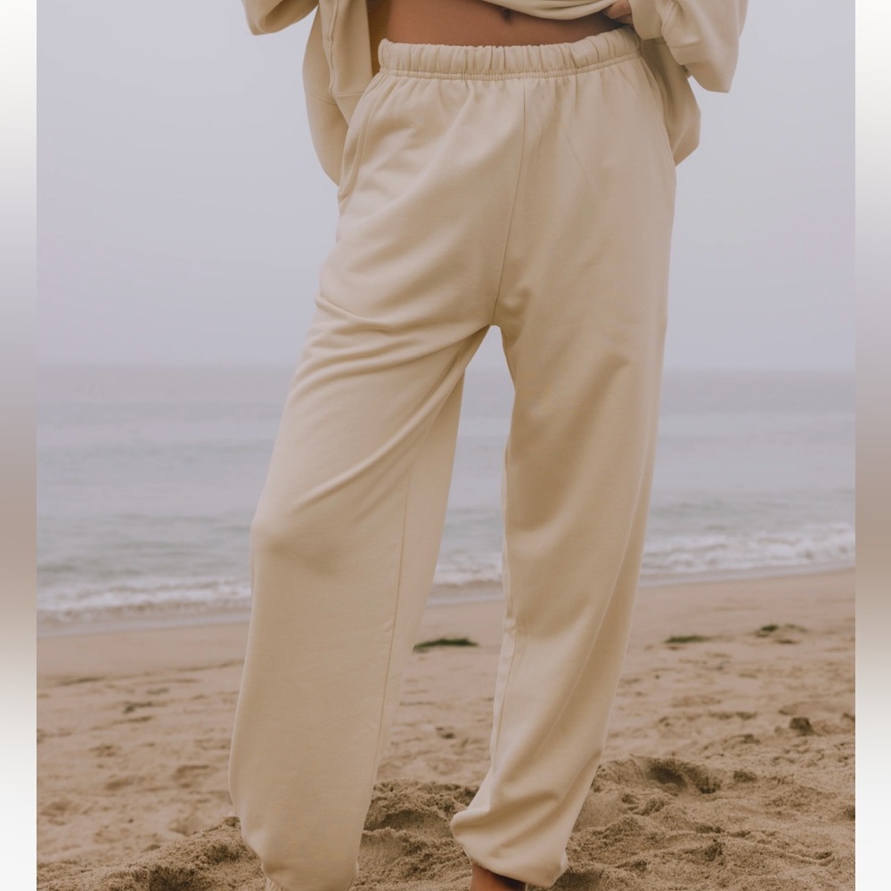 NWT Daily Drills Sand Joggers Never Worn